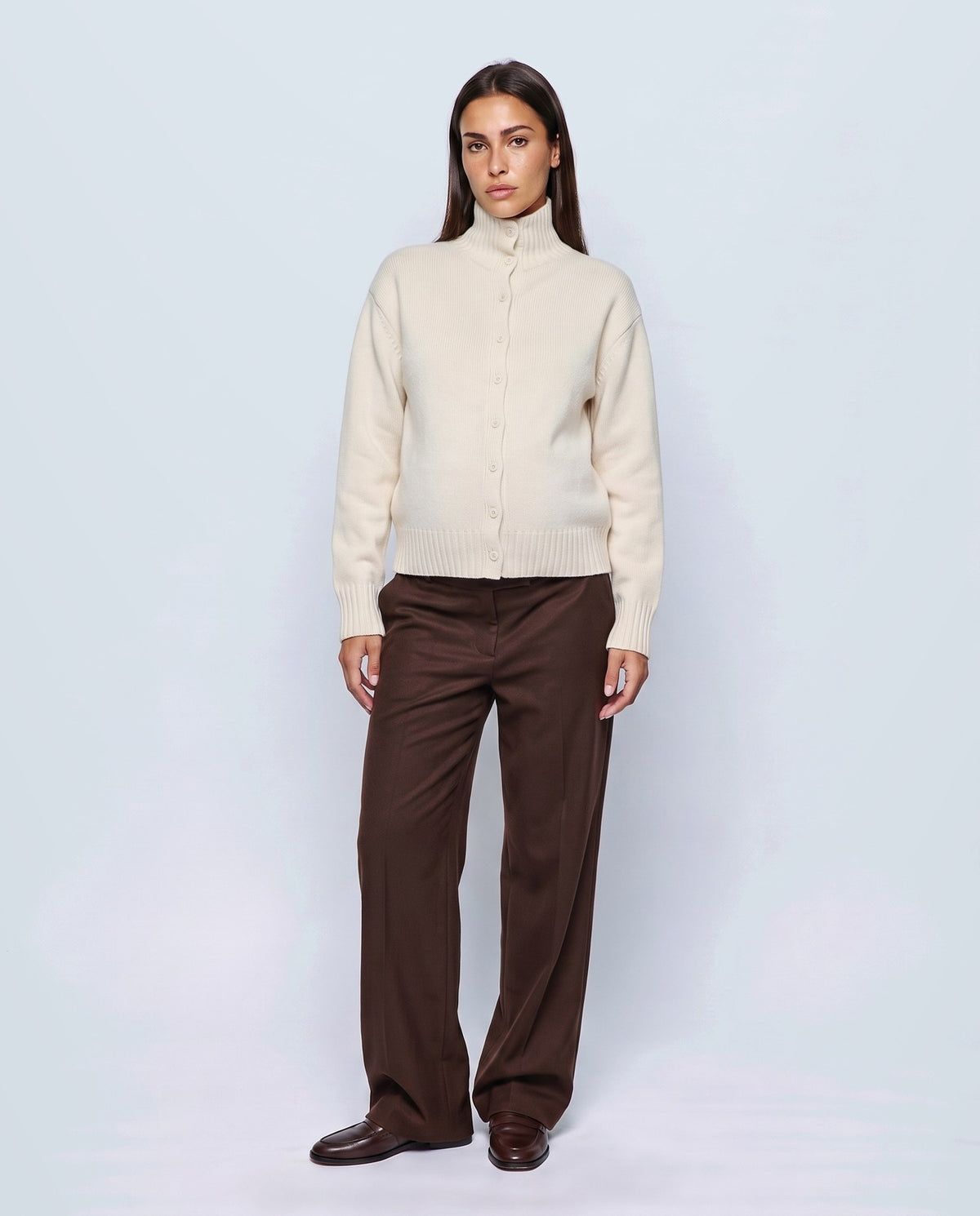 Sabine Cropped Cardigan in Milk cream, closed styling